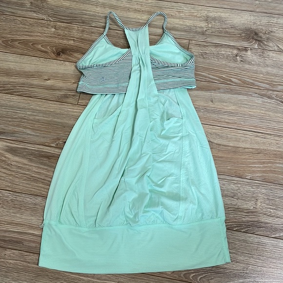 Lululemon Tank - Picture 2 of 4